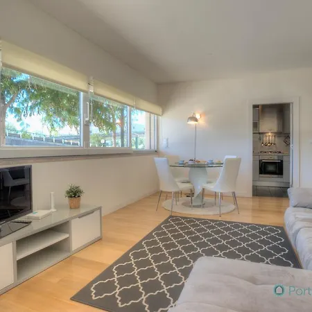 Portuguese Living Belem Riverside Apartment *